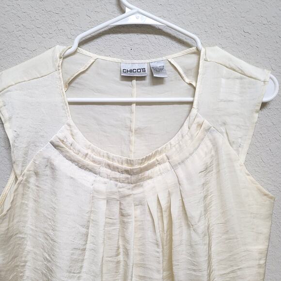 Chico's Cream  Sleeveless Top Size Medium 8 Chicos 1 Pleated Front Blouse - Picture 8 of 13